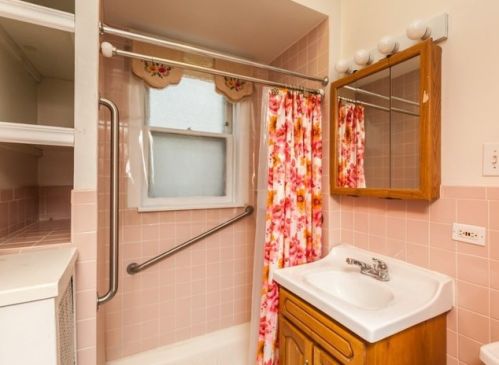 3346 Ridgeway Ave, Chicago IL  60618-5218 exterior