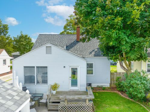 1280 Cornell Rd, Meskegon MI 49441-3834 exterior