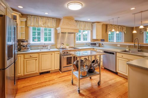 15 Bernard Rd, Barrington NH 03884-6875 exterior