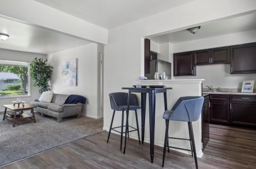 4912 78, Milwaukee WI 53223-5625 exterior