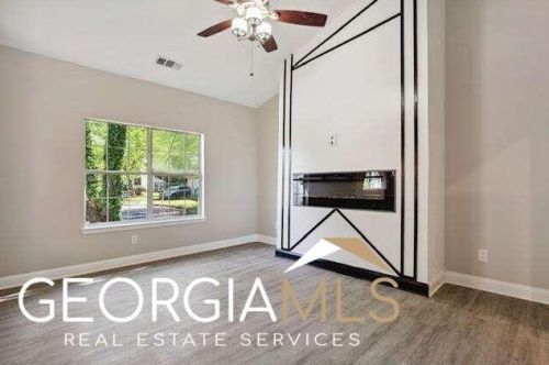 1386 Highgrove Way, Atlanta GA  30349-7510 exterior
