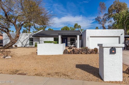 14827 2nd Pl, Phoenix AZ  85022-3611 exterior