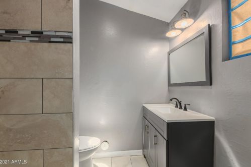 1202 Bethany Home Rd, Phoenix AZ 85015-1938 exterior