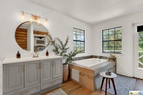 545 Hillside Dr, Spring Branch TX 78070-3814 exterior