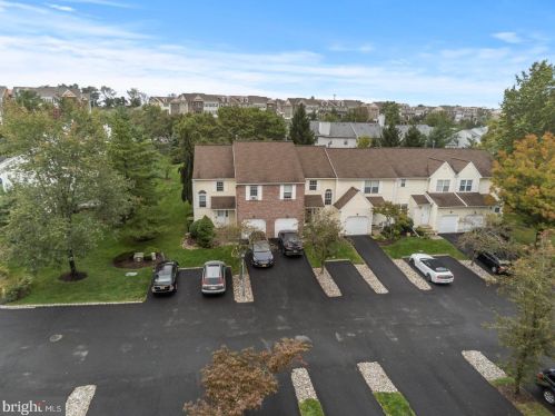 11 Revere Ct, Trenton NJ 08628-3610 exterior