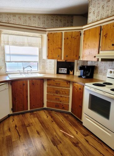 560 Natalie Dr, Fort Pierce FL 34952-7903 exterior