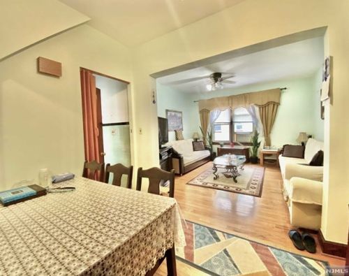 65 Dundee Ave, Paterson NJ  07503-1118 exterior