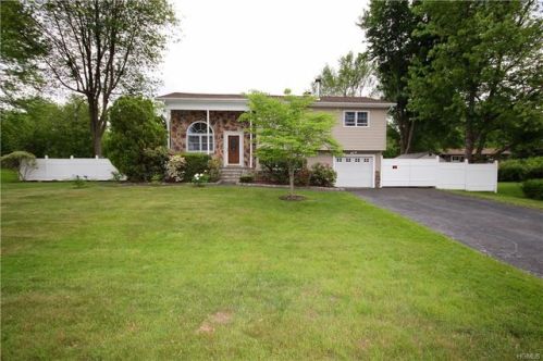 380 Lake Shore Dr, Monroe, NY 10950-1919