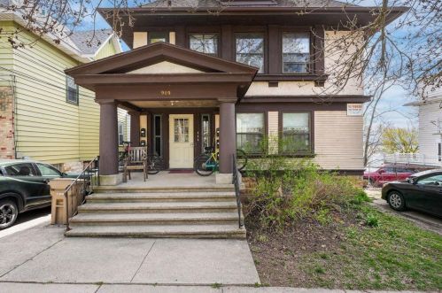 909 Spaight St, Madison WI 53703-4553 exterior