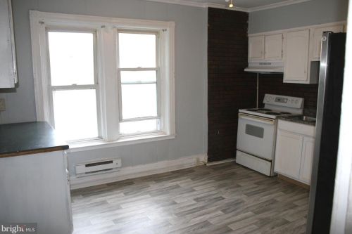 410 Jefferson Ave, Pottstown PA 19464-5329 exterior