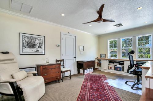 2820 Fountain Blvd, Tampa FL  33609-4012 exterior