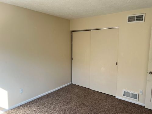 124 Longvue Dr, Pittsburgh PA 15237-2275 exterior