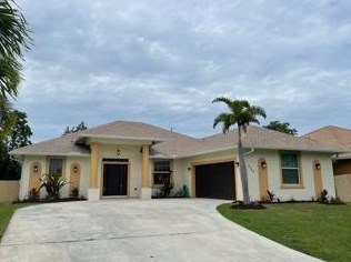 2749 Eagle Dr, Fort Pierce, FL 34953-8918