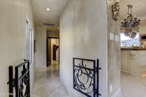 13841 Cyn Dr, Phoenix AZ 85016-2403 exterior