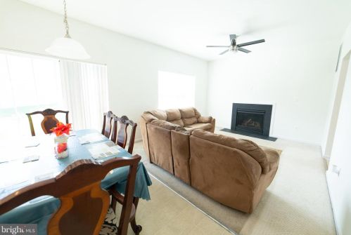 280 Kentshire Dr, Lancaster PA 17603-8851 exterior