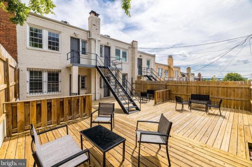 916 19 St, Washington DC 20002-4085 exterior