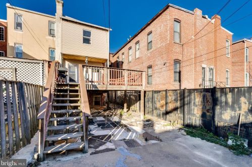 26 Q St, Washington DC  20001-1106 exterior