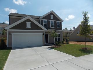 1312 Cozy Oak Ave, Cary NC  27519-8903 exterior