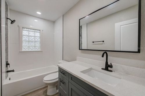 6605 Wellington, Tampa FL 33604-5569 exterior