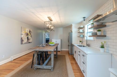 625 Turnpike St, North Andover MA 01845-6007 exterior