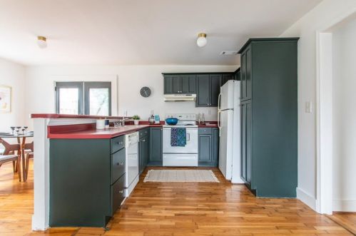 31 Montgomery St, Atlanta GA 30307-2843 exterior