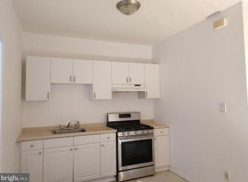 2113 28 St, Philadelphia PA 19145-2522 exterior