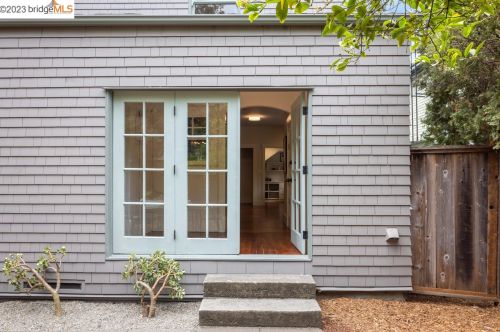 2643 Hillegass Ave, Berkeley CA 94704-3313 exterior