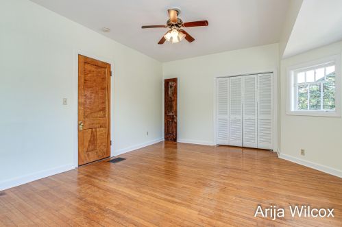 1307 Hope St, Grand Rapids MI 49506-1612 exterior