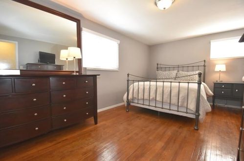 820 Bethany Dr, Pittsburgh PA 15215-1207 exterior