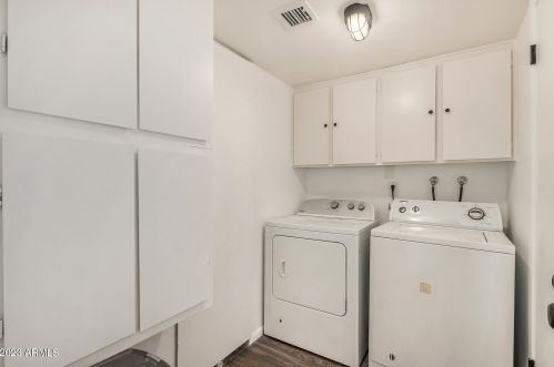 4626 19 Ave, Phoenix AZ 85009-1939 exterior