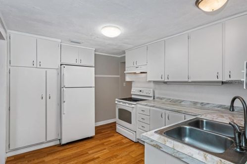 8504 22 St, Tampa FL 33612-7021 exterior