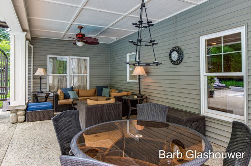 4424 Whitewood Farms Dr, Grand Rapids MI 49525-3487 exterior