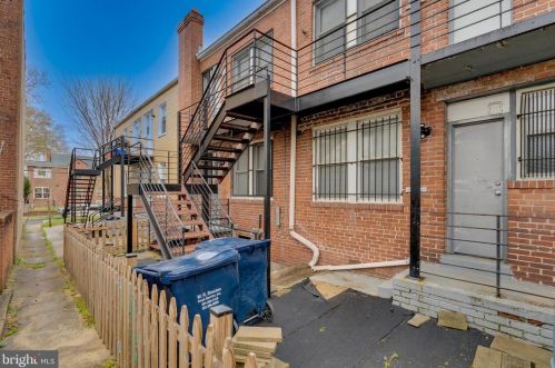 5228 4 St, Washington DC 20003-3481 exterior