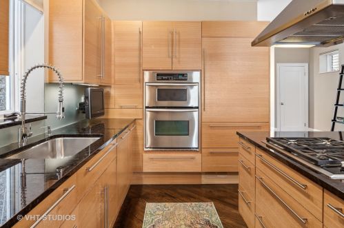 1736 Pierce Ave, Chicago IL 60651-2690 exterior