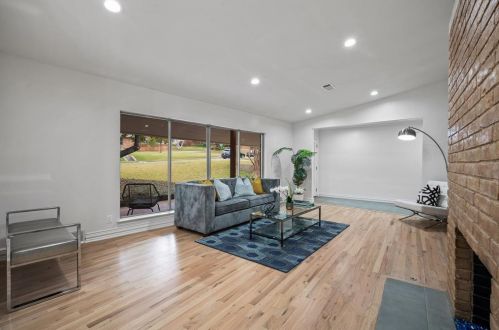 179 Classen Dr, Dallas TX 75218-1004 exterior