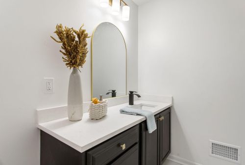 332 Densmore St, Meskegon MI  49442-1511 exterior