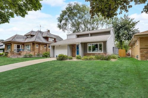 9916 Grantosa Dr, Milwaukee WI  53222-1411 exterior