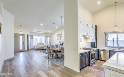 4333 Angela Dr, Phoenix AZ  85032-2282 exterior