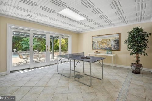 11008 Stanmore Dr, Rockville MD exterior