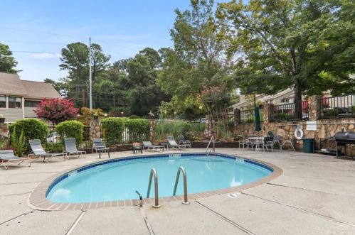 3441 Ivys Walk, Atlanta GA  30340-4042 exterior