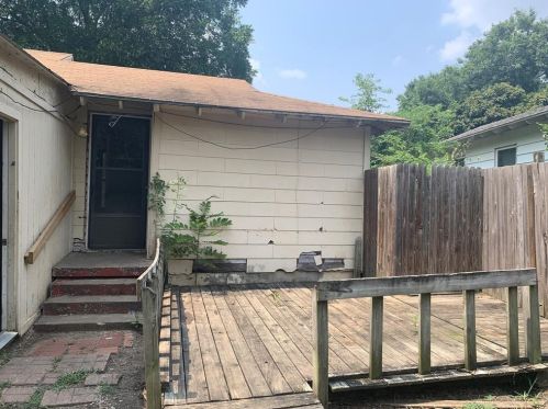 2218 Farola Dr, Dallas TX  75228-2228 exterior