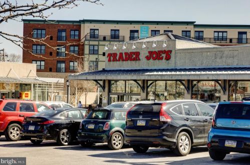 234 Montgomery Ave, Ardmore PA 19003-3300 exterior