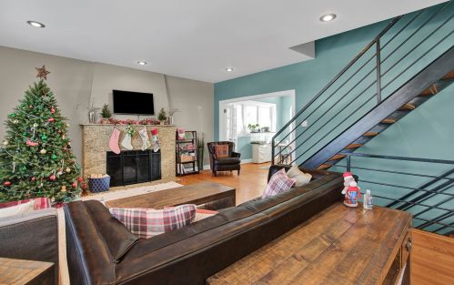 10929 Esmond St, Chicago, IL 60643-3429