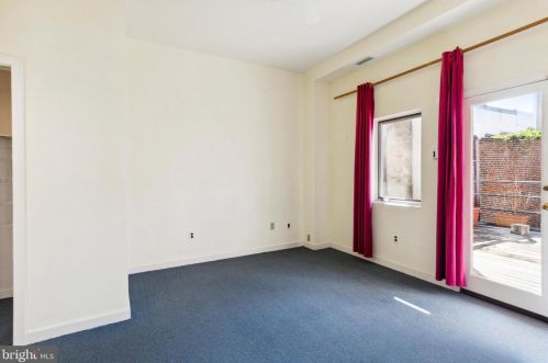 730 Bainbridge St, Philadelphia PA 19146-1807 exterior