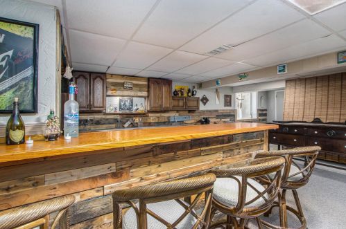 2530 G Ave, Kalamazoo MI 49004-1958 exterior