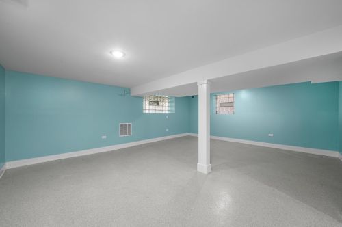 1467 72nd St, Chicago IL  60619-1509 exterior