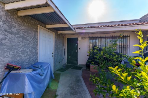 1977 Dominy Rd, Tucson, AZ 85713-4522