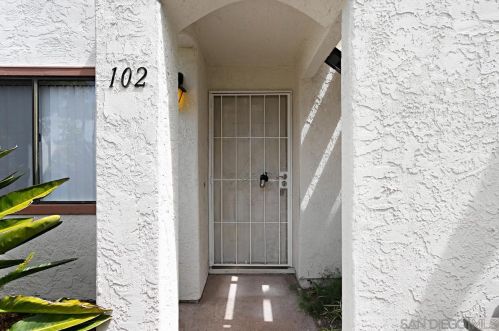 9388 Twin Trails Dr, San Diego, CA 92129-2672