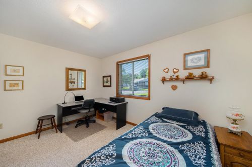 5108 Grn Mdw Rd, Kalamazoo MI 49009-1256 exterior