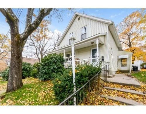 9 Dunbar St, Worcester, MA 01603-1703